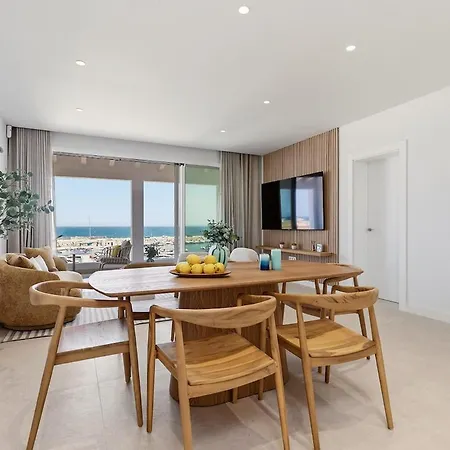 Апартаменти Modern Puerto Banus Frontline Penthouse Марбелья