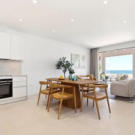 Апартаменти Modern Puerto Banus Frontline Penthouse Марбелья