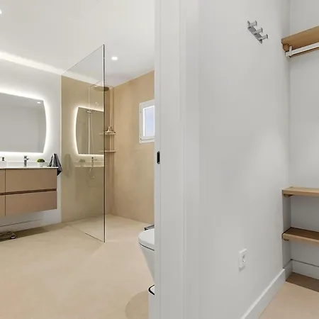Modern Puerto Banus Frontline Penthouse Апартаменти *