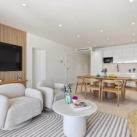 Апартаменти Modern Puerto Banus Frontline Penthouse