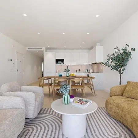 Апартаменти Modern Puerto Banus Frontline Penthouse