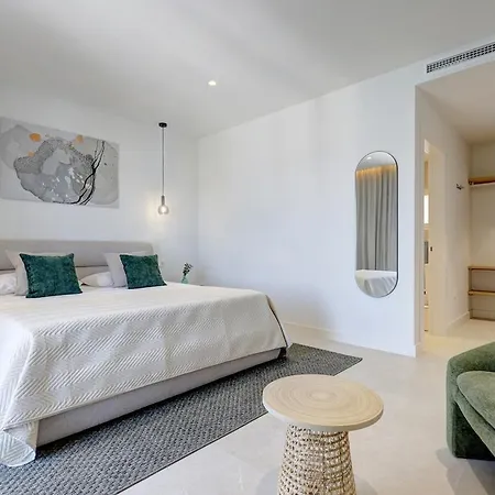 Modern Puerto Banus Frontline Penthouse Апартаменти Марбелья
