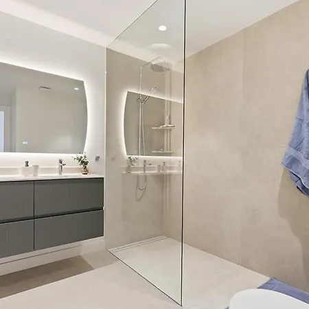 Modern Puerto Banus Frontline Penthouse Marbella