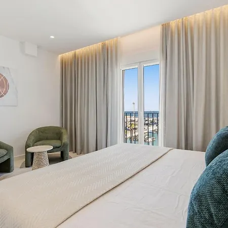 Modern Puerto Banus Frontline Penthouse