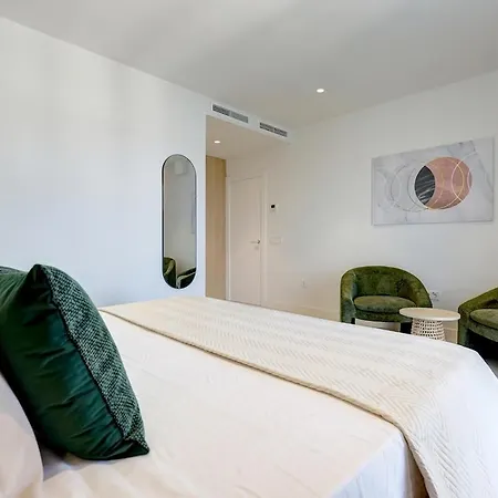 Modern Puerto Banus Frontline Penthouse Марбелья
